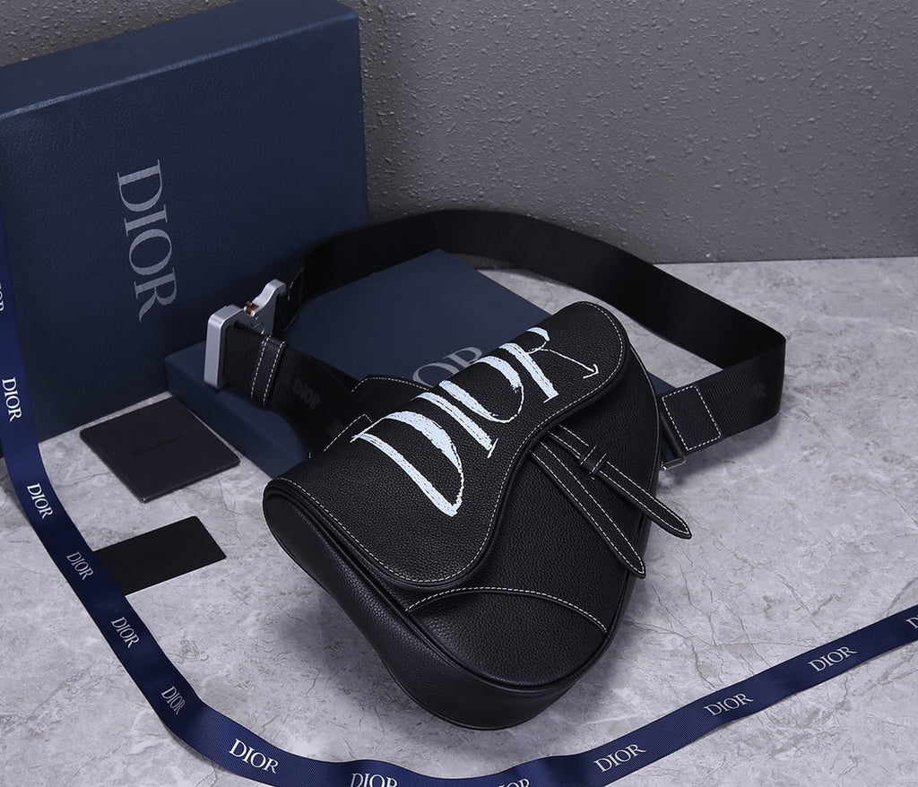 Saddle Crossbody Bag